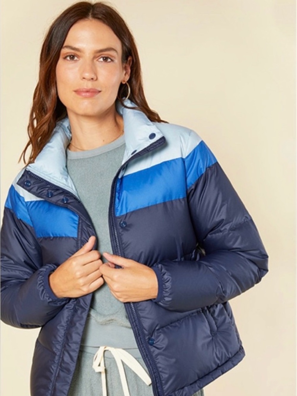 Outerknown Down Packable Daylight Rainbow Blue Ch… - image 1